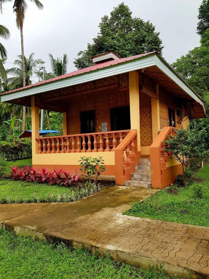 Paco'S Garden Home Stay Mambajao Exterior photo